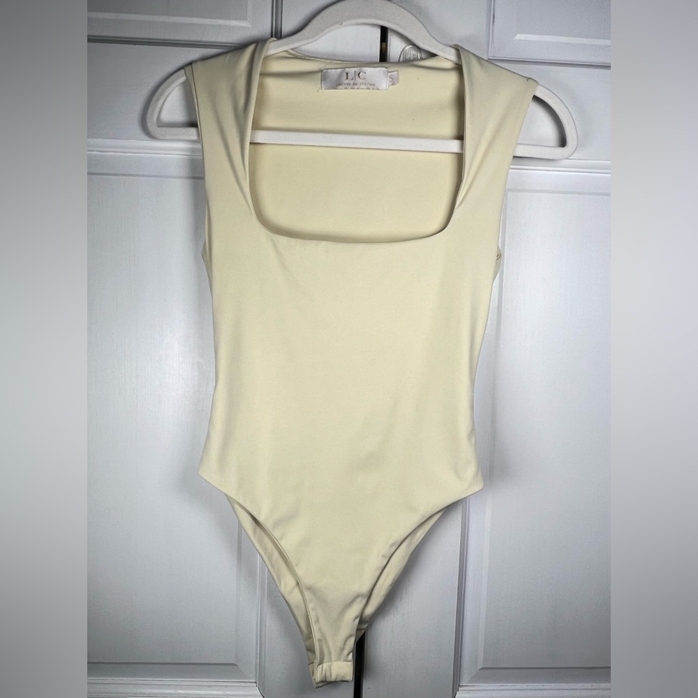 Lizette Collection Excellent Condition Square Neck Pastel Yellow Bodysuit Sz S